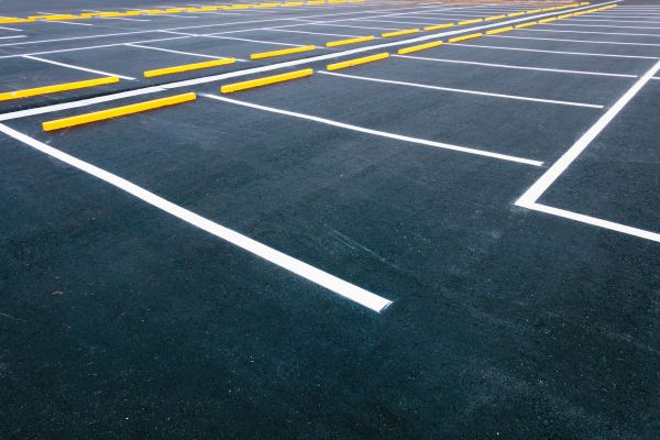Asphalt Parking Lot Sealing in Clovis