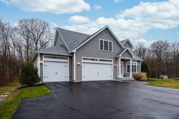 Cost of Driveway Sealing in Clovis